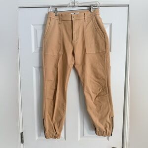 Boyfriend Jogger in Coated material